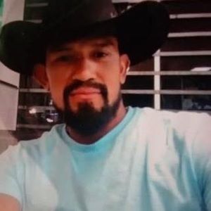 Meet your Posher, Julio